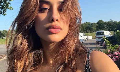 Janhvi Kapoors Calm Reset in London Janhvi Kapoors Calm Reset in London