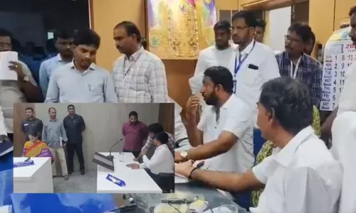 కడపలో కంటిన్యూ అవుతున్న కుర్చీ వివాదం!