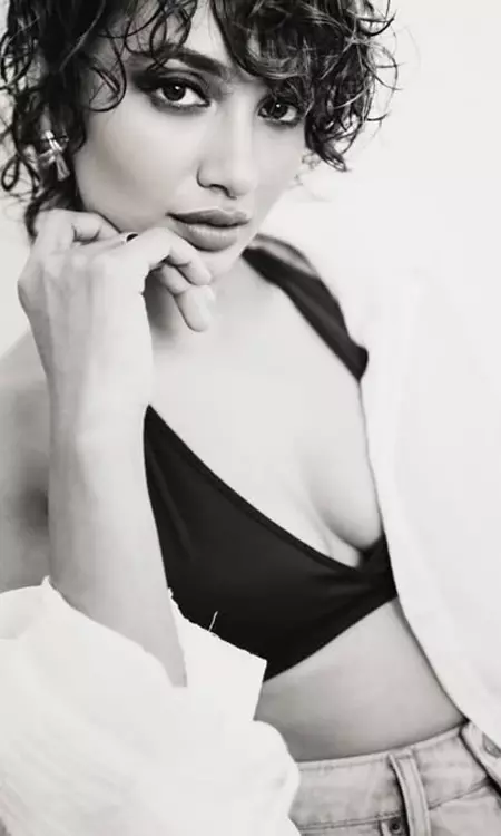 Tejaswi Madivadas Monochrome Look and a New Beginning