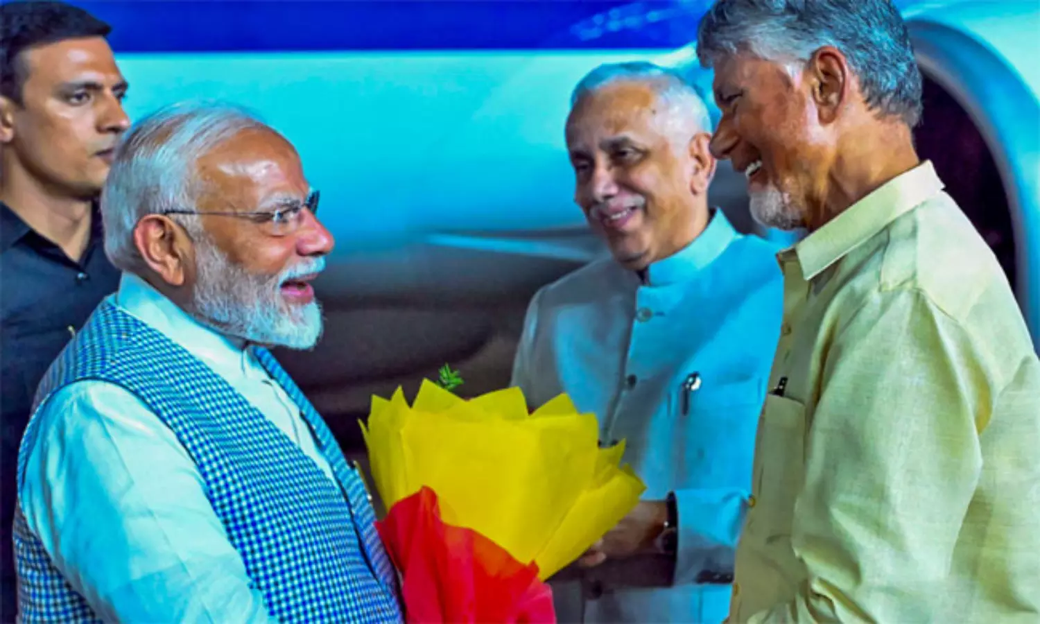 జాతీయ బీజేపీ మాట : బాబూ, మోడీ ఒక్కటేనంట...