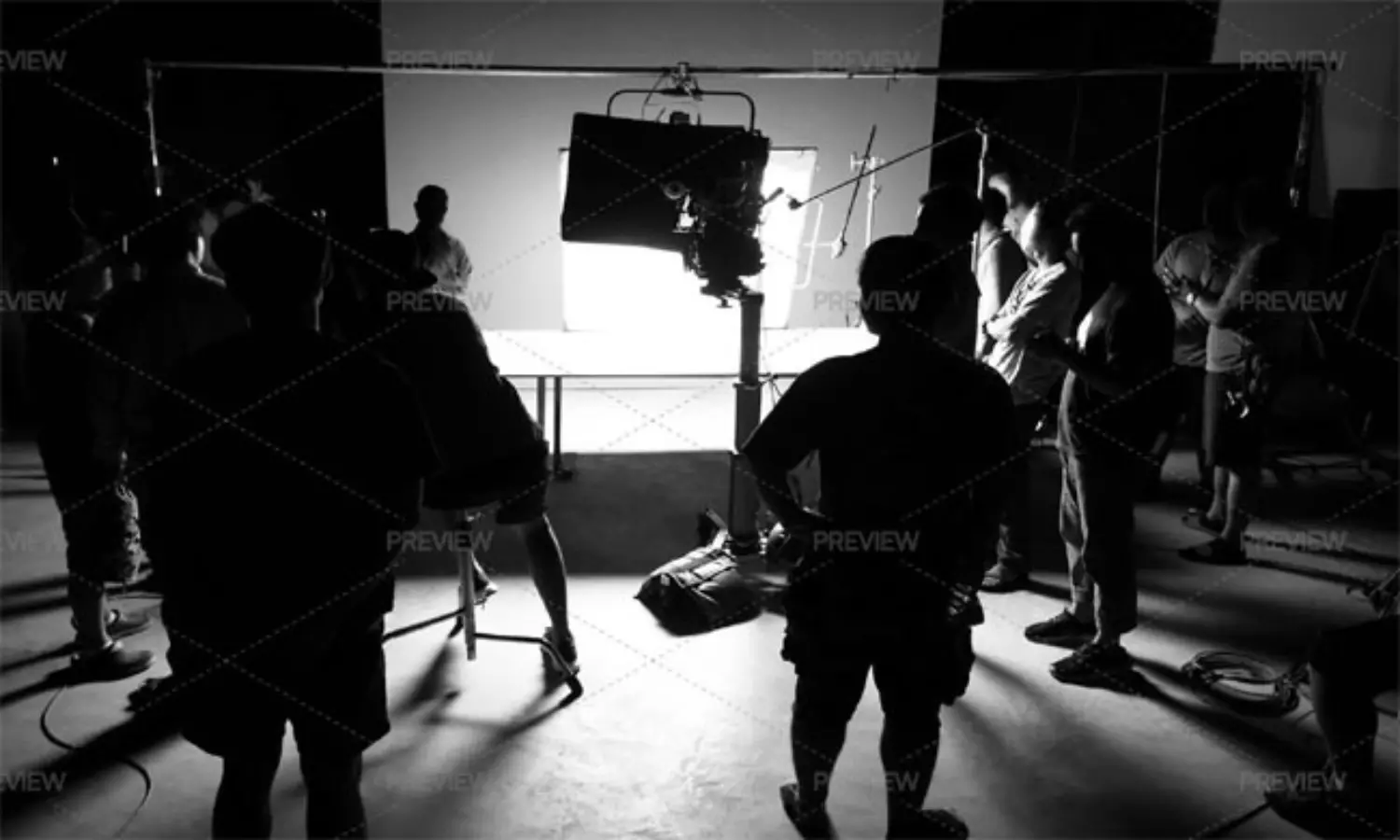 తెలుగు దర్శకులు సక్సెస్.. తమిళ దర్శకులు ఫెయిల్.. ఇది ట్రాక్ రికార్డ్! తెలుగు దర్శకులు సక్సెస్.. తమిళ దర్శకులు ఫెయిల్.. ఇది ట్రాక్ రికార్డ్!