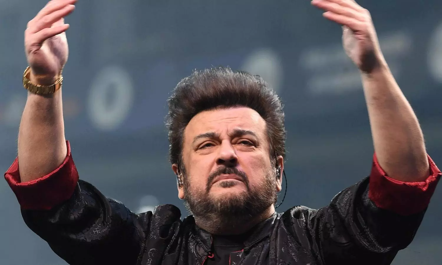 పాకిస్తాన్‌పై పాక్ గాయ‌కుడి ఏహ్య‌భావం?