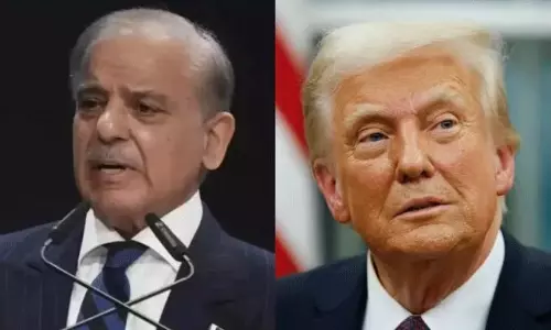 కీలుబొమ్మ... పాకిస్థాన్ పై ఆ దేశ పౌరులు నిప్పులు!