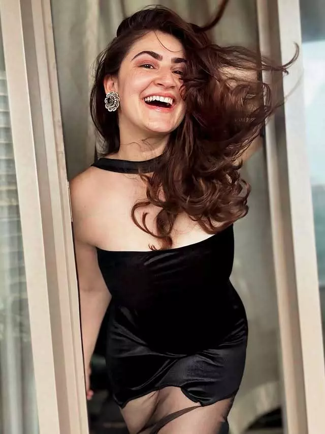 Shivaleeka Oberoi: A Perfect Blend of Fashion and Grace