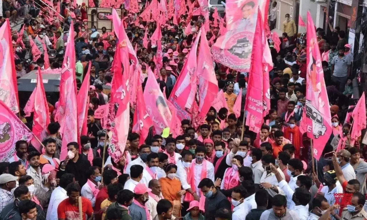 అనాథలం అంటూ ఫీలవుతోన్న బీఆర్ఎస్ టాప్ లీడర్స్... ! అనాథలం అంటూ ఫీలవుతోన్న బీఆర్ఎస్ టాప్ లీడర్స్... !