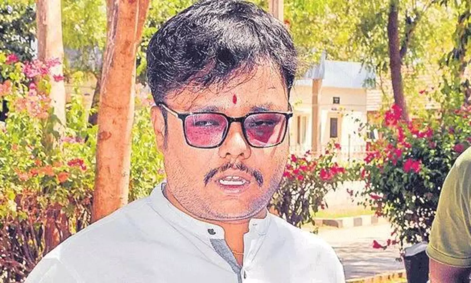 కడప ఎంపీ అవినాశ్ రెడ్డి అనుచరులతో ప్రాణహాని.. వివేకా హత్య కేసు నిందితుడు ఆందోళన