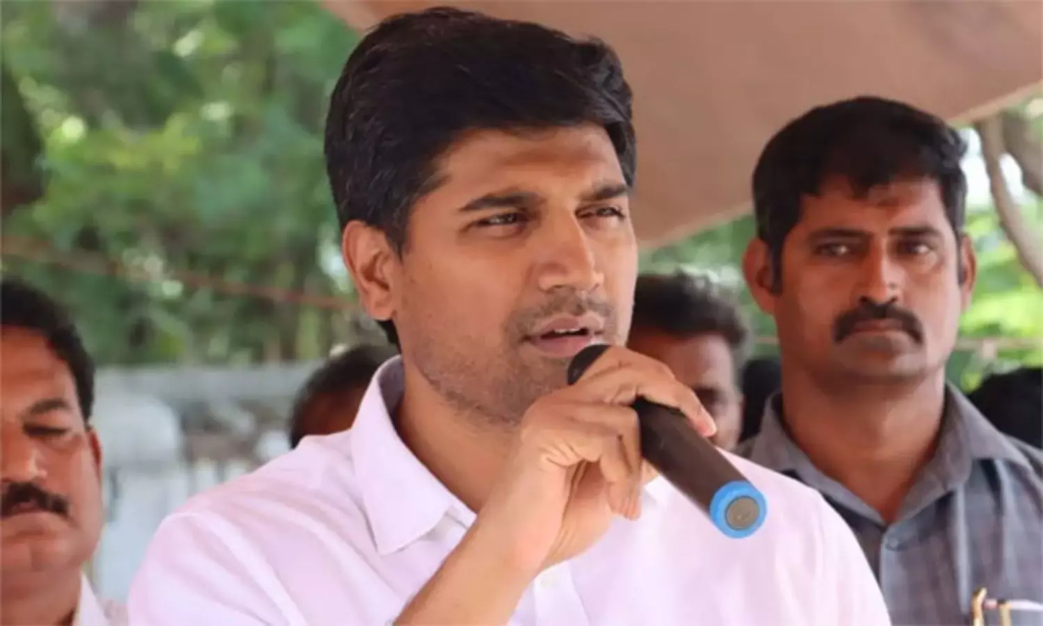 చక్రం తిప్పుతున్న ఎంపీ లావు.. టీడీపీలోకి మరో వైసీపీ మాజీ ఎమ్మెల్యే?