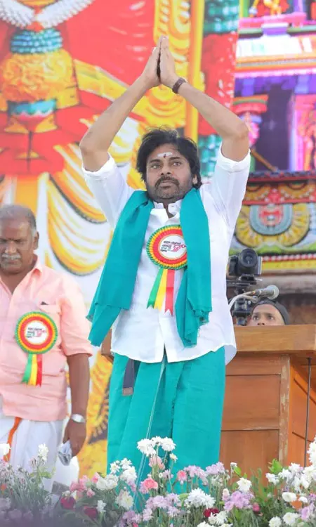 Pawan Kalyan Steals the Show at Murugan Devotional Meet in Tamil Nadu