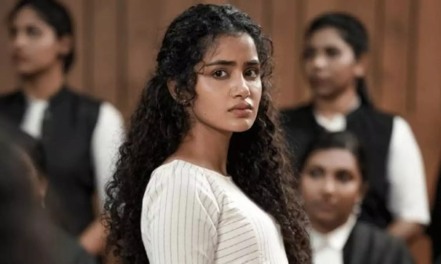 సెన్సార్ చిక్కుల్లో అనుప‌మ సినిమా