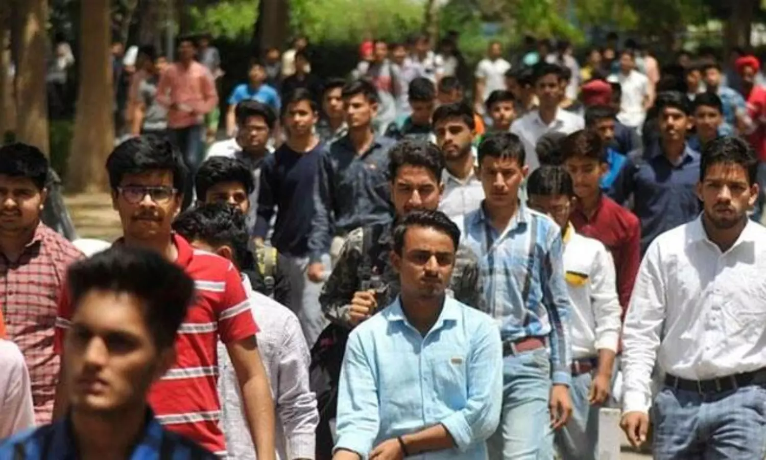 అటు యువత పోరు...ఇటు తొలి అడుగు