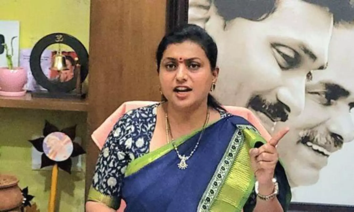 యతి ప్రాసలతో పవన్  కల్యాణ్  పై రోజా పంచులు!