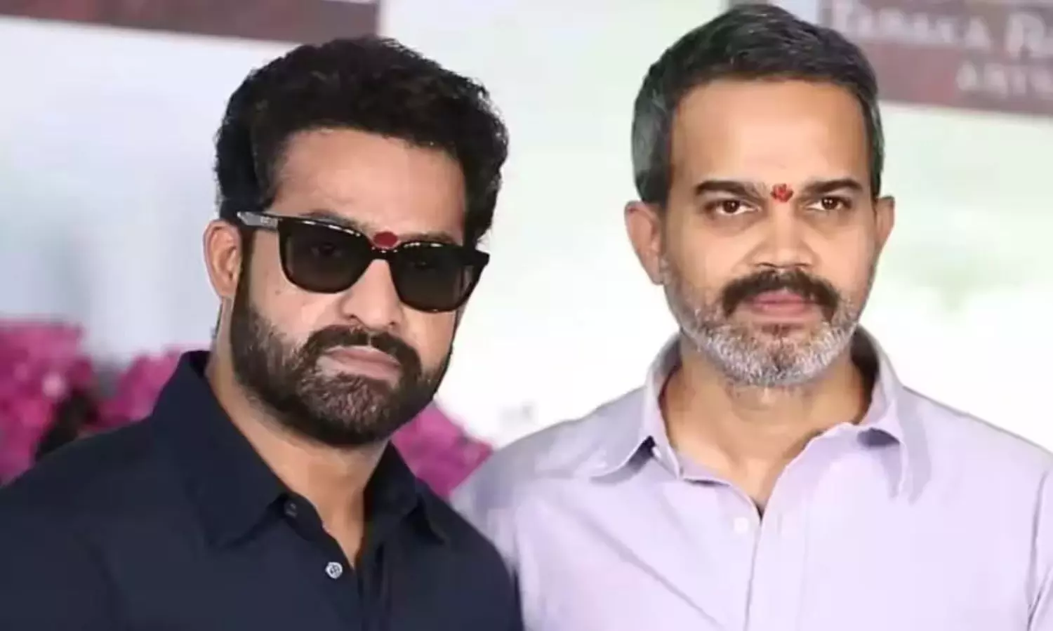 కిక్కిచ్చేలా.. డ్రాగన్ లీక్స్!