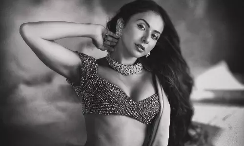 ఫోటో స్టోరి: ర‌కుల్ స‌మ్మోహ‌న రూపానికి ఫిదా