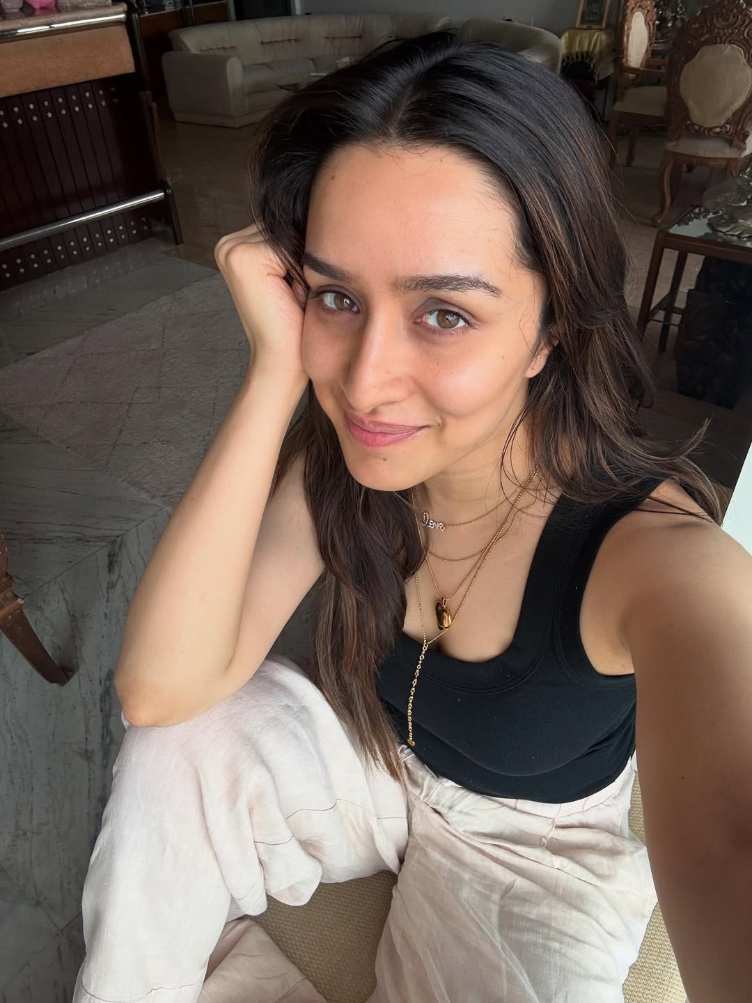 Jab Dil Bada, Soch Badi: Shraddha’s Stylish Mantra Steals the Show