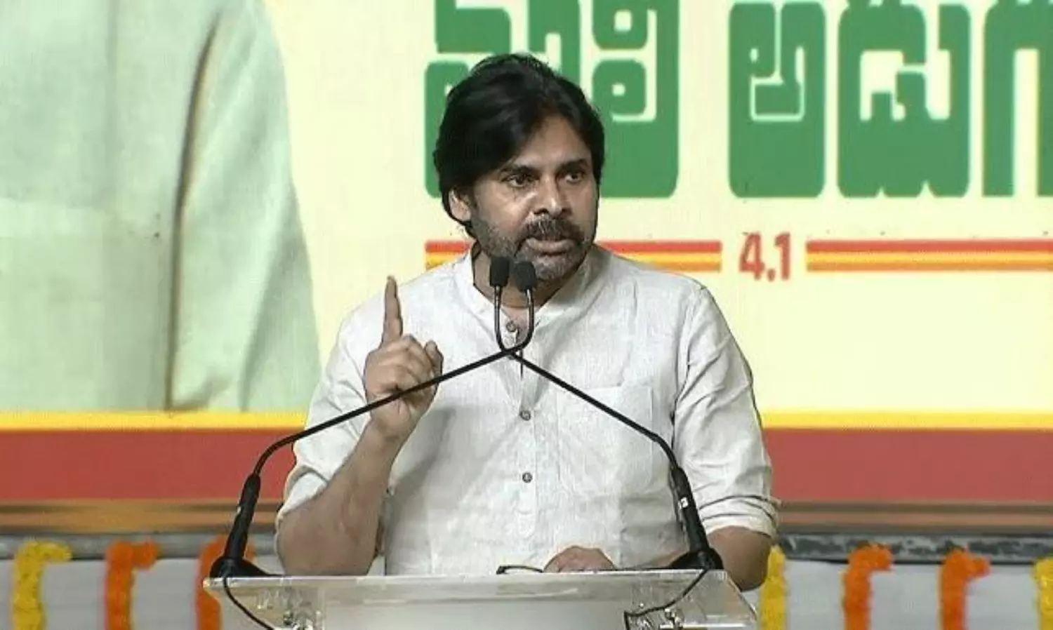 పవన్ ఆరాటమే కానీ !