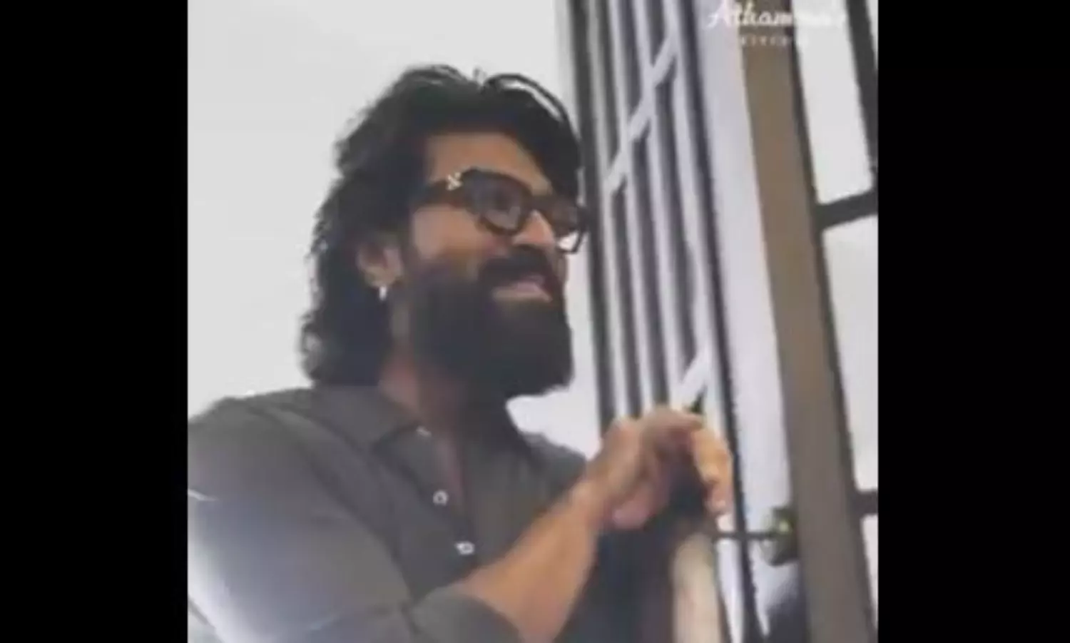 కొత్త ఆవకాయ్.. చరణ్‌కు కంప్లైంట్ ఇచ్చిన ఉపాసన..!