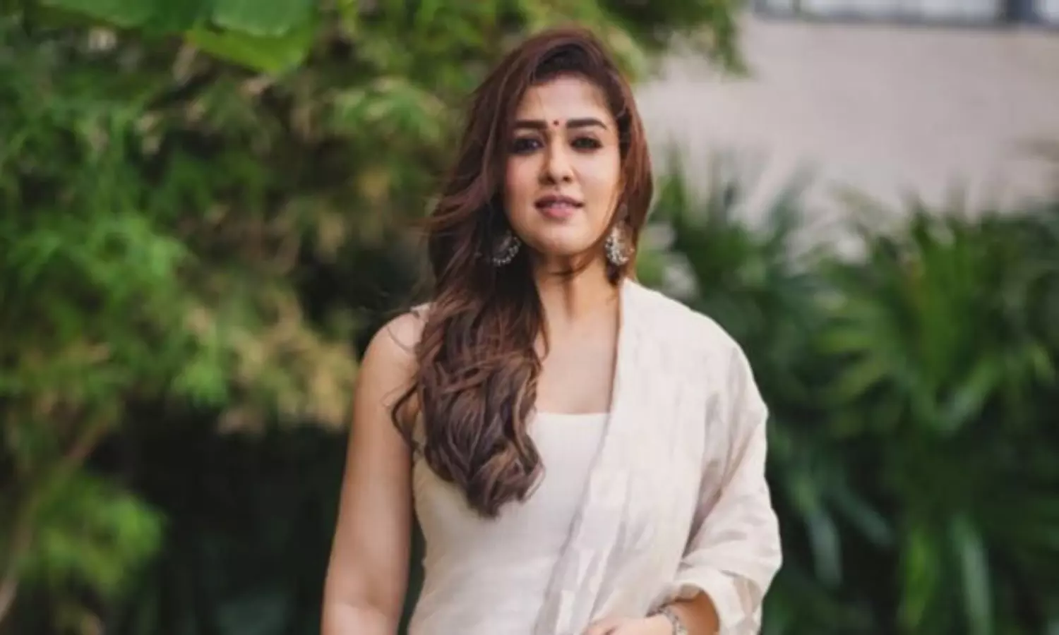 చమురు- స్థిరాస్తి రంగంలో నయనతార హవా చమురు- స్థిరాస్తి రంగంలో నయనతార హవా