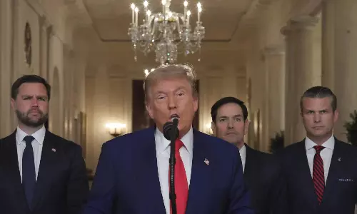 యుద్ధం ముగిసిందంటూ ట్రంప్  పోస్టు.. డిఫరెంట్  గా స్పందించిన ఇరాన్!