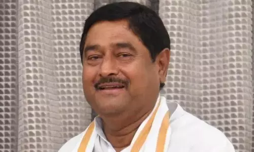 ధ‌ర్మాన చూపు.. జ‌న‌సేన వైపు!