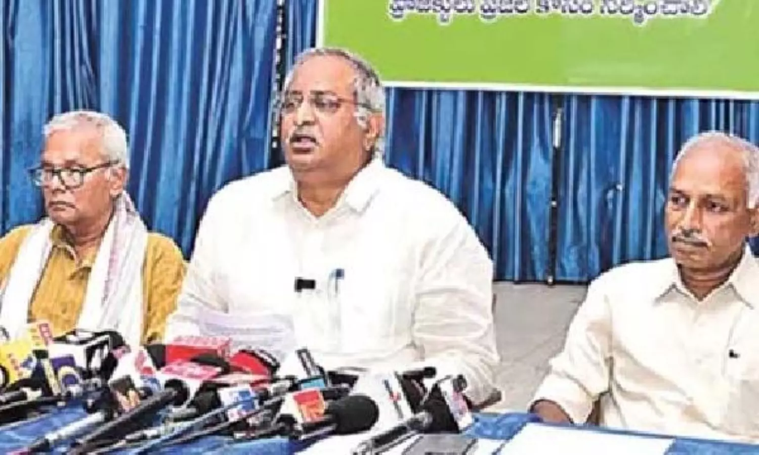 బాబు, జగన్ దోస్తులు..! ఏబీవీకి ఏమైంది?