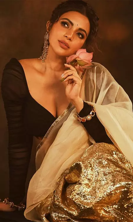 Shama Sikander Instagram Post Sparks Fans Creativity