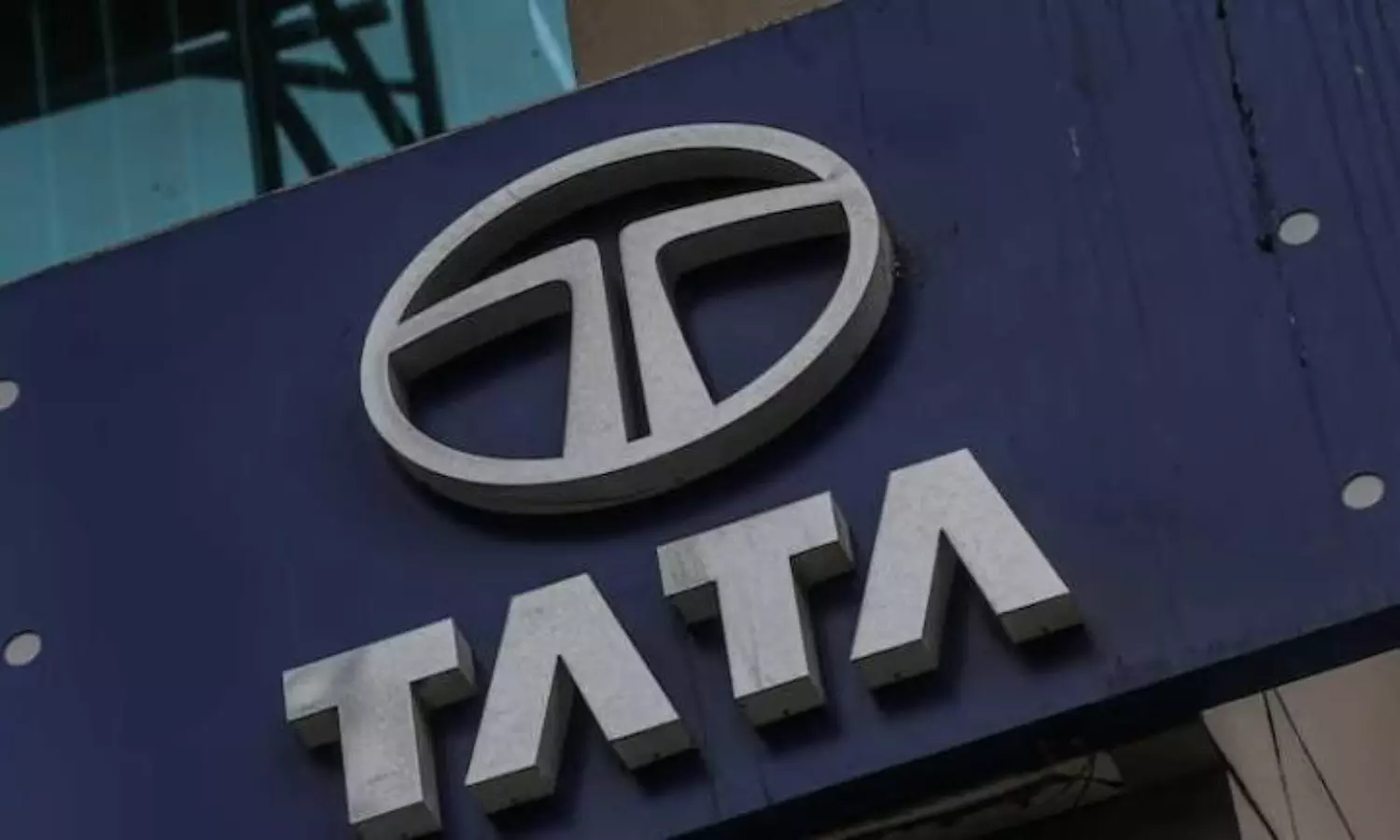 దేశంలోనే అత్యంత విలువైన గ్రూపు బ్రాండ్.. విలువ ఎంతంటే? దేశంలోనే అత్యంత విలువైన గ్రూపు బ్రాండ్.. విలువ ఎంతంటే?