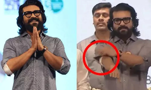 చ‌ర‌ణ్ చేతికి బ్యాండేజ్.. కంగారు ప‌డుతున్న ఫ్యాన్స్