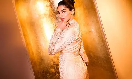 Khushi Kapoor serving old-world charm with a modern twist