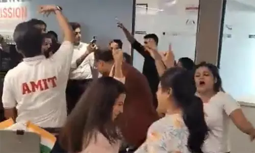 ప్రమాదం తర్వాత డీజే పార్టీలో ఎయిరిండియా  స్టాఫ్!... వీడియో వైరల్!