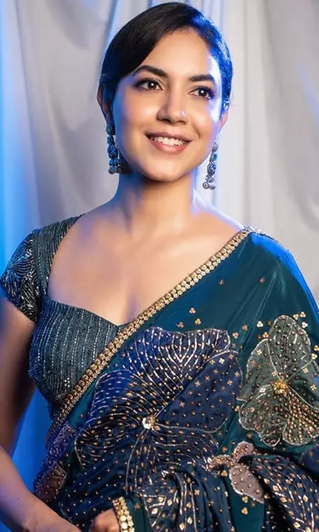 Ritu Varma Looks Elegant in Latest Saree Look