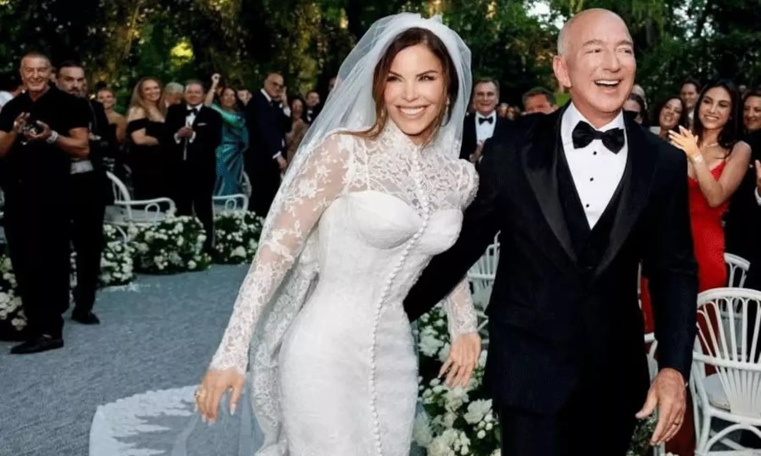 One Of Richest Wives in World: Dress Costs Rs 13 crore? One Of Richest Wives in World: Dress Costs Rs 13 crore?