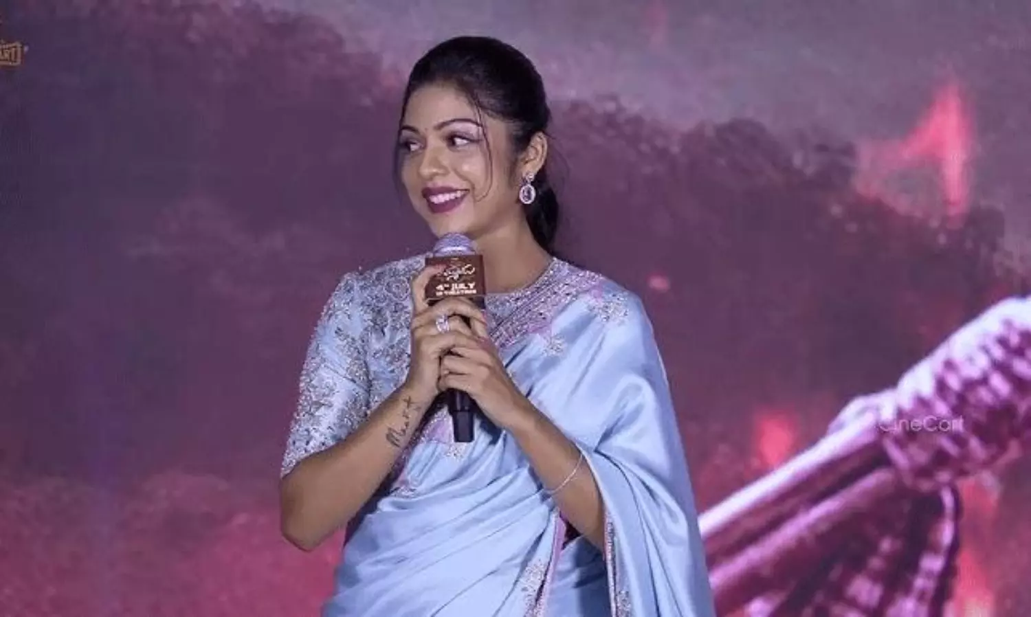 Varsha Bollamma Faced Snakes, Scorpions While Shooting Thammudu!