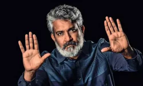 Rajamouli cancels Mahesh Babu schedule: Whats Up?