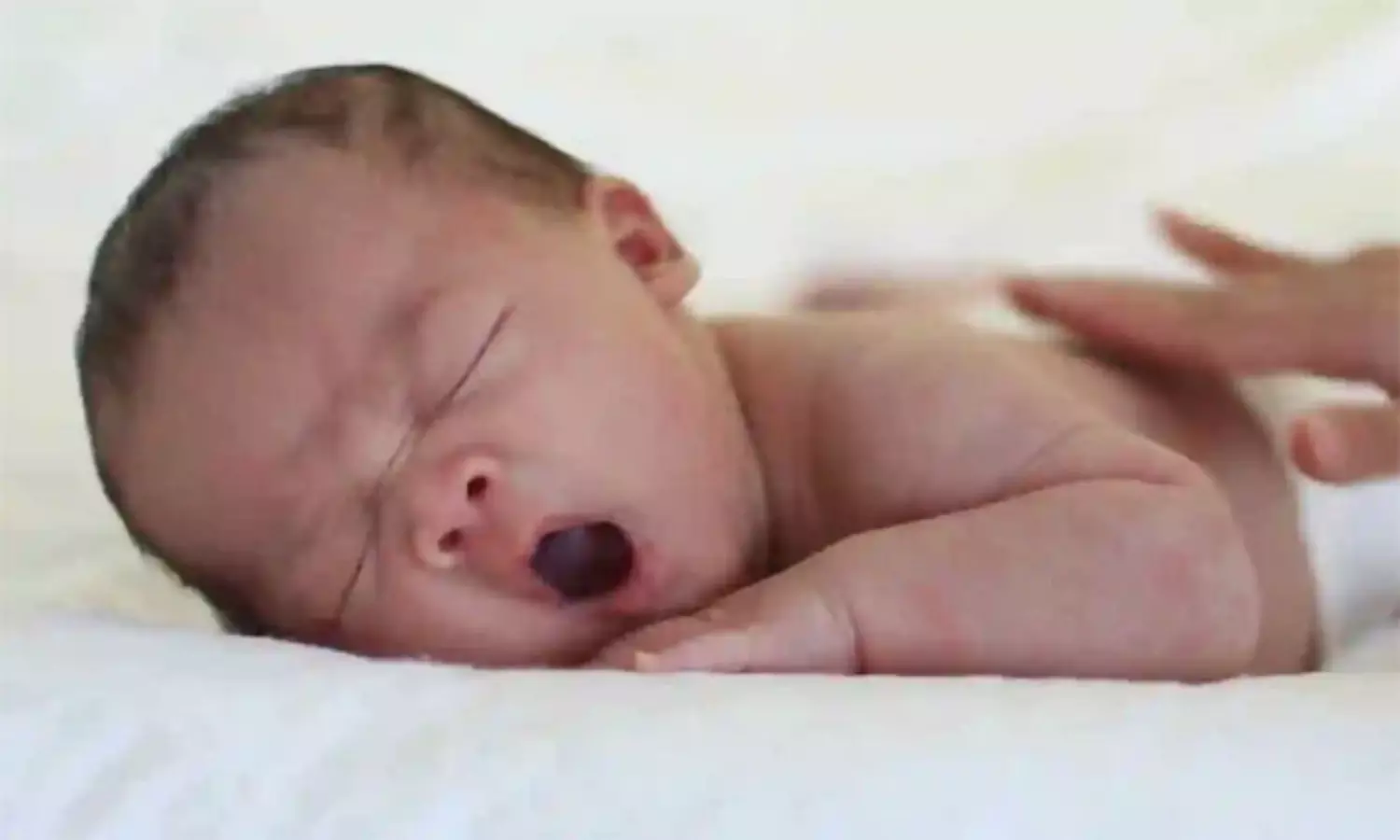 స్కూలు విద్యార్థినుల ప్రసవాలకు లక్ష.. షాకింగ్  ఇష్యూ!