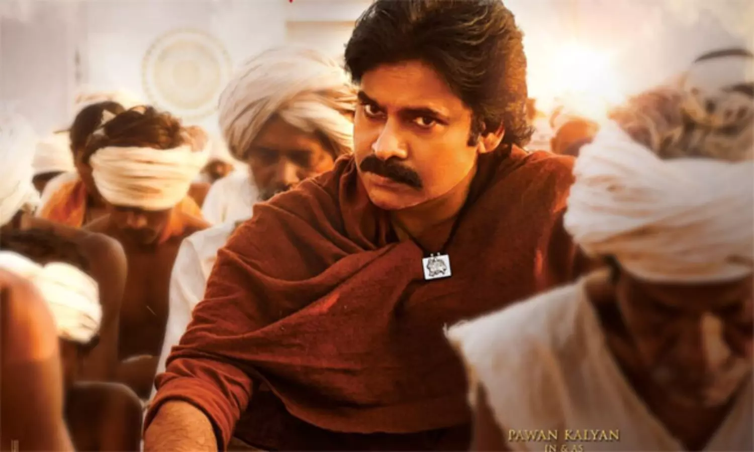 వీరమల్లు సెకెండ్ డైరెక్టర్ ఆప్షన్ ఆయనదే! వీరమల్లు సెకెండ్ డైరెక్టర్ ఆప్షన్ ఆయనదే!