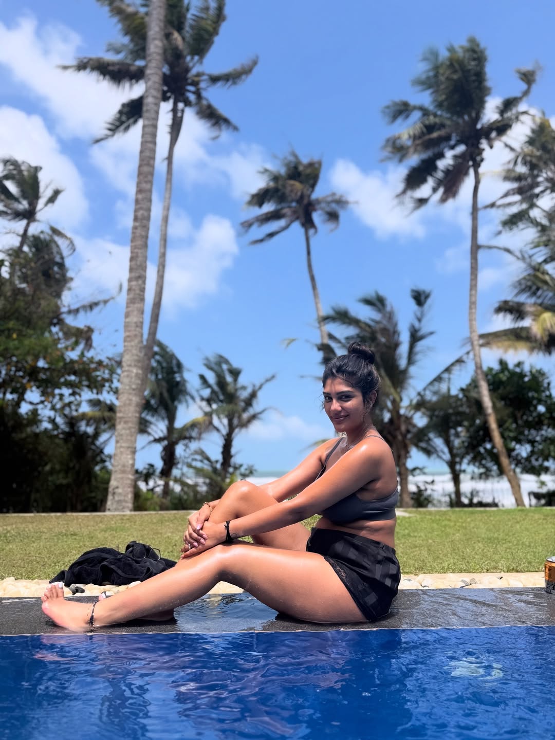 Suprita’s Stylish Day by the Poolside