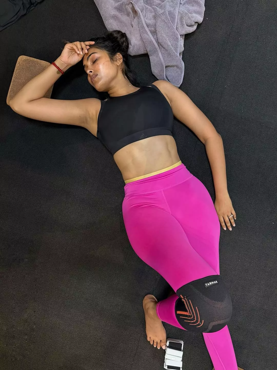 Divi Vadthya Shares Sunset Click After Her Fitness Session