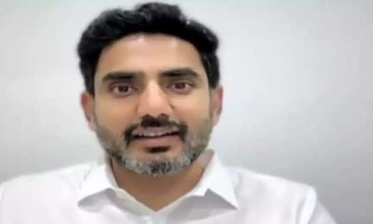 లోకేష్ లో మంచి తండ్రి...దేవాన్ష్ కి ఇచ్చినదేంటంటే !