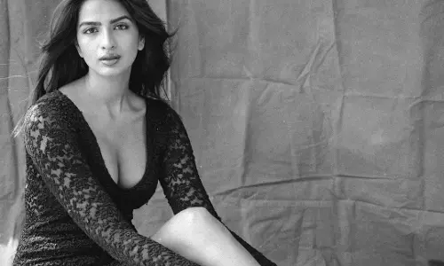 Shruti Chauhan Slays Lace, Stares Straight Into Lens