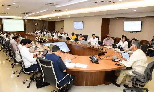 కూట‌మి ప్ర‌భుత్వంలో ఇంచార్జ్ మంత్రుల క‌ష్టాలు.. అన్నీ ఇన్నీ కావ‌య్యా...!