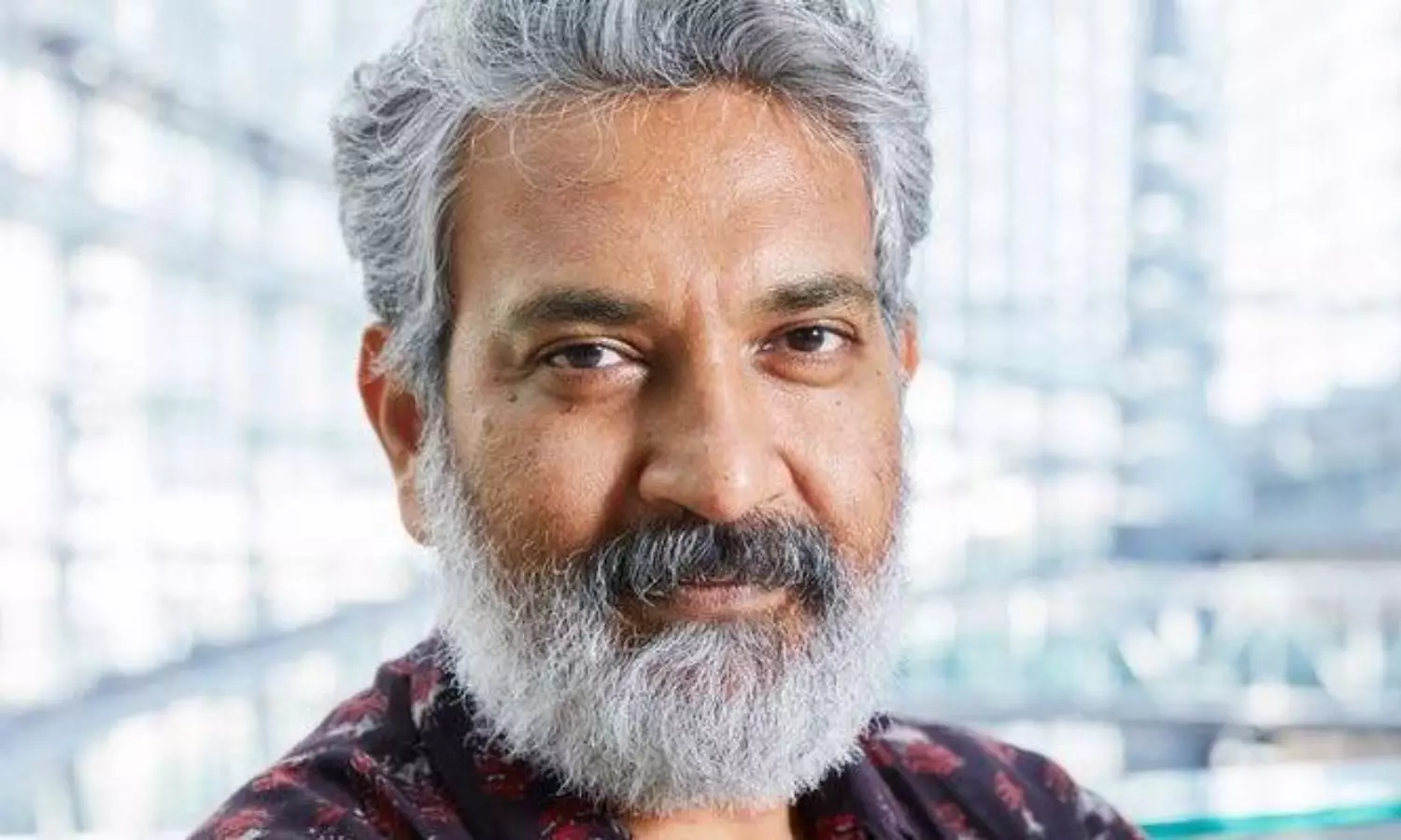 రాజమౌళికి యంగ్ డైరెక్టర్ షాక్? రాజమౌళికి యంగ్ డైరెక్టర్ షాక్?