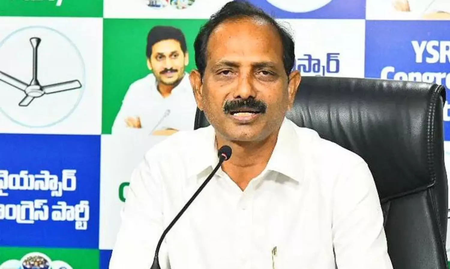 వాలంటీర్లను నమ్మి మోసపోయాం.. వైసీపీ నేత సంచలన వ్యాఖ్యలు!