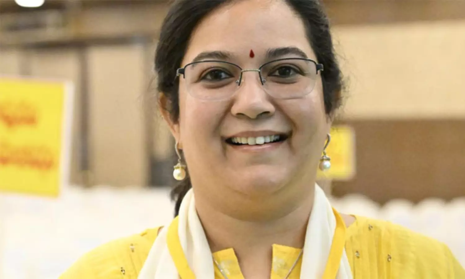 రాజు గారి వారసురాలి మీద విమర్శలా ? రాజు గారి వారసురాలి మీద విమర్శలా ?