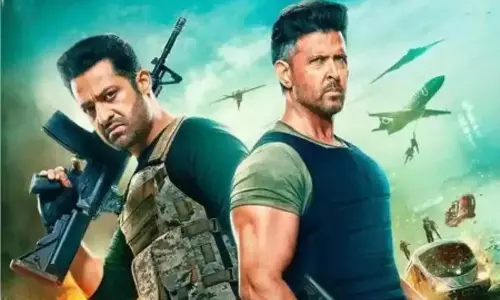 వార్ 2: 80 కోట్ల రిస్కులో సేవ్ చేసేదెవరు?