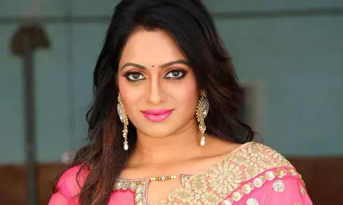 ఆ విష‌యంలో ఇండ‌స్ట్రీలో పెద్ద సిండికేటే ఉంది
