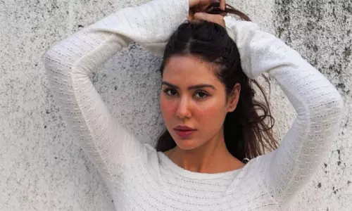 ఐదారు ఎక‌రాలు రాసిస్తే.. న‌టి ఛ‌మ‌త్కారం