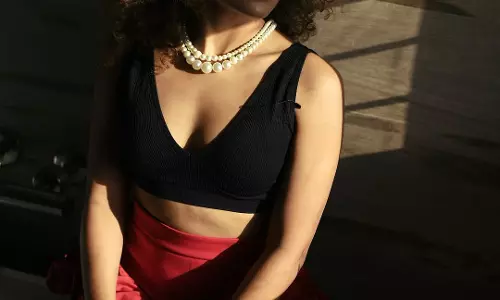 Gnaneshwari Shines In Red & Black