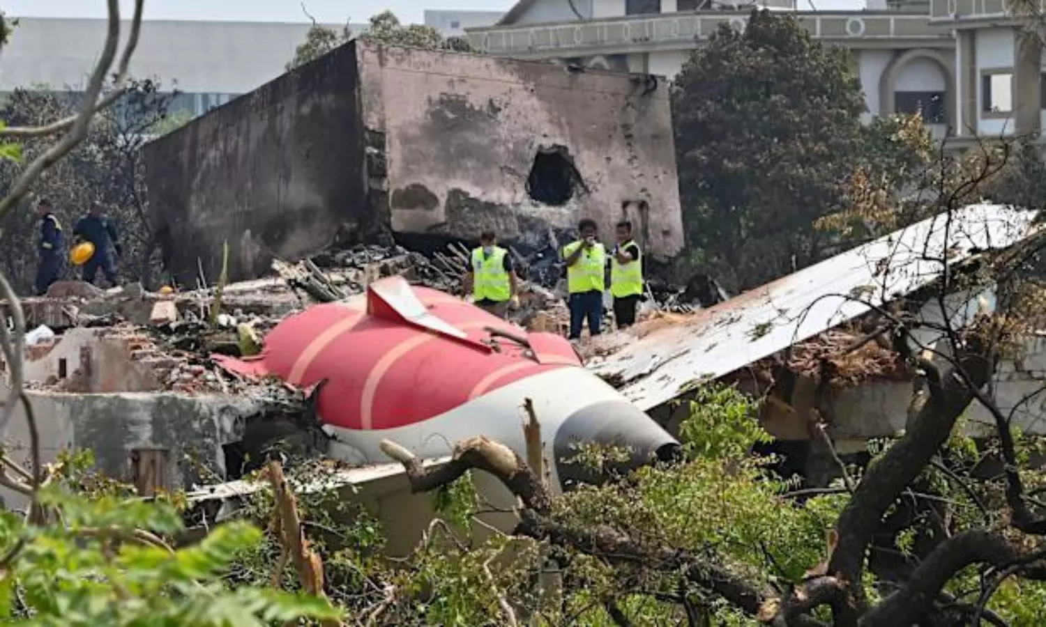 ‘ఆ స్విచ్‌  ఎందుకు ఆఫ్‌  చేశావ్?’... ఎయిరిండియా ప్రమాదంపై ప్రాథమిక నివేదిక!