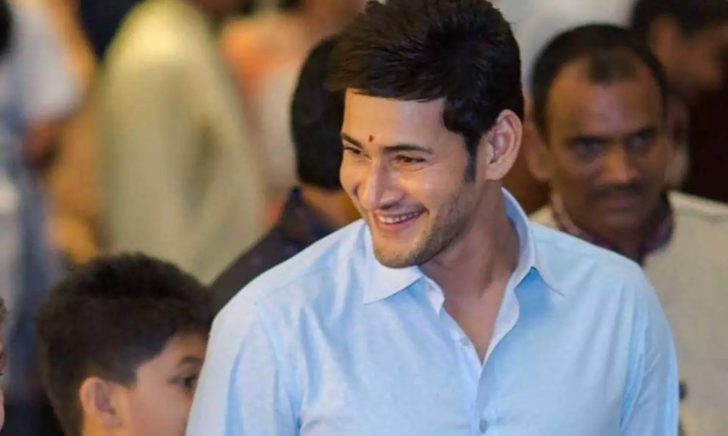 మ‌హేష్ బీరువాలో 30 ష‌ర్టులు ఒకే రంగులో!