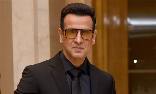 ఎన్టీఆర్ విల‌న్ కు అన్ని క‌ష్టాలా?